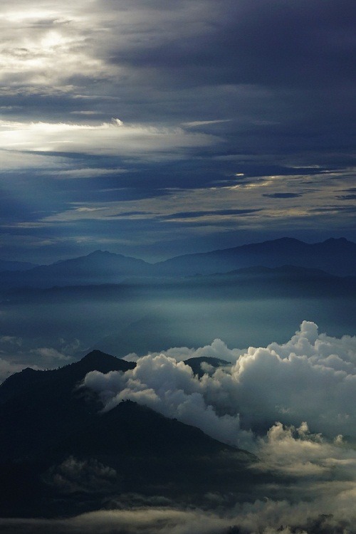 ponderation:  Light from Heaven by Tai Pasaraporn M 