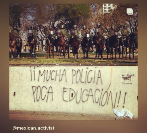 ¡¡Mucha policía, poco educación!! ✊🏽💯 adult photos