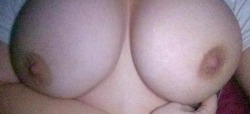 shamelesslyhornyme:  Hard nips. 