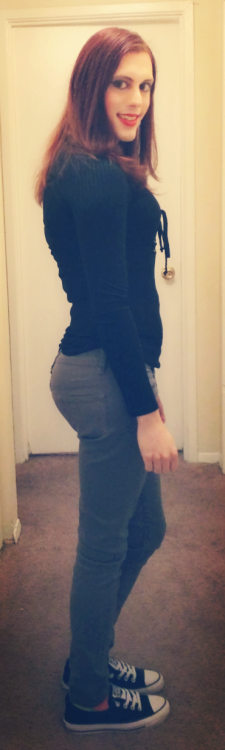 claralove25: I’m not really a fan of this set here. A fan sent me these pants, and while they 