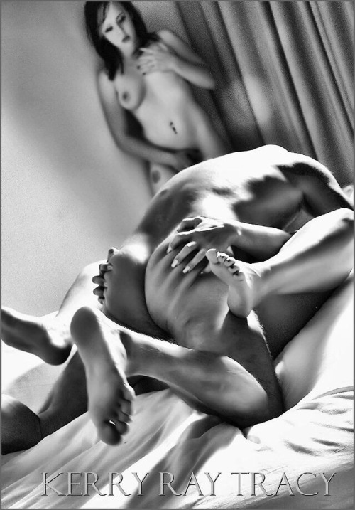 sugardaddyandhiskitten:  hplessflirt:  flowersinadustbin:  hplessflirt:  grrrrrlbaby:  Watching, unfff!  My hand is usually working or I’m using my wand as I watch him fuck her. ~K  You should join in instead  Oh, I DO join in…but sometimes I enjoy