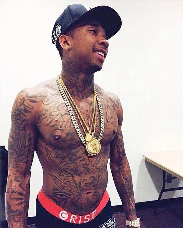 xdeedeexx:  backyoassup:  Tyga’s dick pics. Thank god for screenshots 