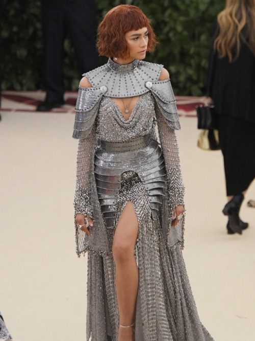 kawaiiasfuckk:  fancifullybookish: My favorite looks from the Met Gala 2018 - Heavenly Bodies: Fashion and the Catholic Imagination.   Rihanna in Maison Margiela  Ariana Grande in Dolce & Gabbana  Lana del Rey in Gucci  Zendaya in Versace  Jeanne