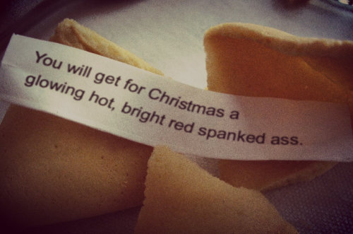 obscenite:  truth. now…who wants to come sit on Santa O’s lap?  this will be the best xmas ever