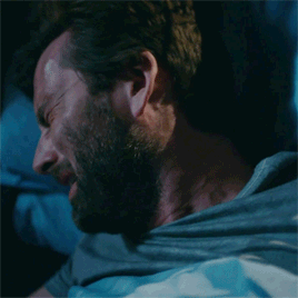 mizgnomer:  Sleeping Tennant (Part One) Bonus - the realities of sleeping on-set: