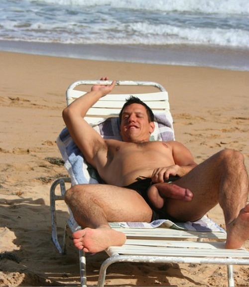 suxitnnyc:  http://suxitnnyc.tumblr.com/ 