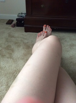 carolannsfeet:  I did the best pedicure I could do myself! Orange :) Also, I am wearing my pajamas because I’m having a lazy day. But I thought y’all deserved a new photo set so I did this one real quick :) now off to play xbox!