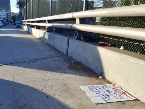 nastytermsofendearment: Got a good chuckle this morning on a normally depressing freeway overpass in