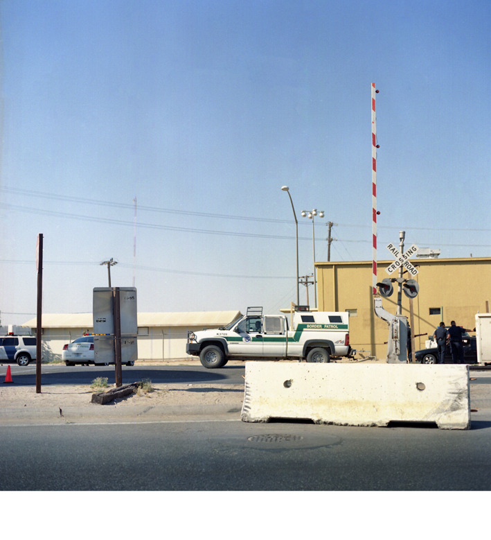 BORDERLINE · SERIES · 2009 · US-MEXICAN BORDER