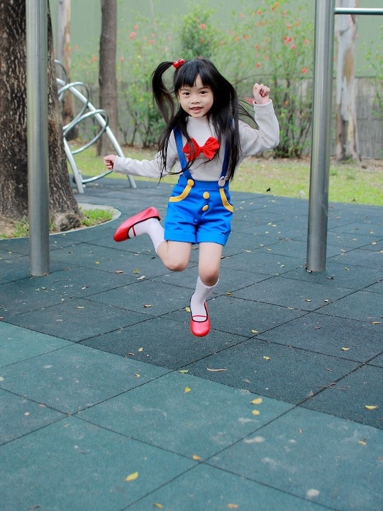  NiNi. 5 years old Taiwanese cosplayer.WorldArt | Facebook 