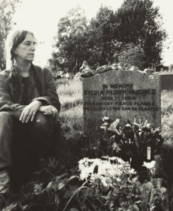 violentwavesofemotion:  Patti Smith visiting Sylvia Plath’s grave. October feels for sure by @bloodymilk 