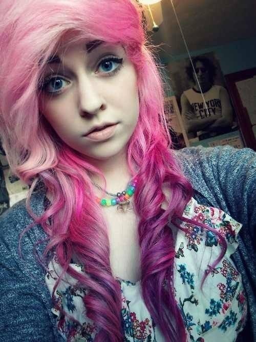 tattooedbeautieslove:  Pink &amp; Purple Ombré 