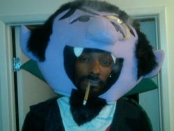 rebel-nextdoor:  shaunjik:  damnnlyssa:  everytime it gets close to October i start reblogging the fuck out of this  how did i not know there is picture out there of soop dogg in “the count” from… sesame street? smoking a cigar????/  I love him