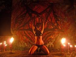 satanic priestess 666