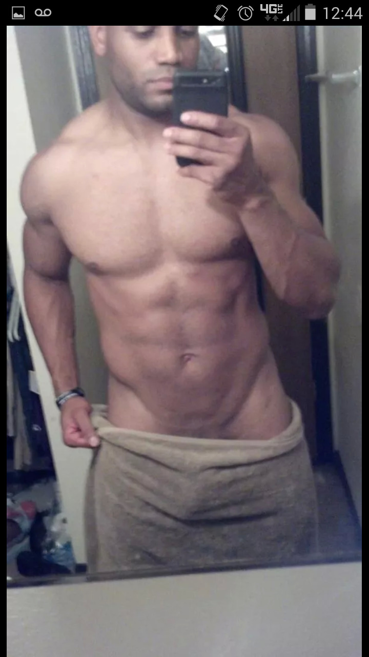 therealhoodfreak:  I know we saw him….but here are a few extras of David!  Hott