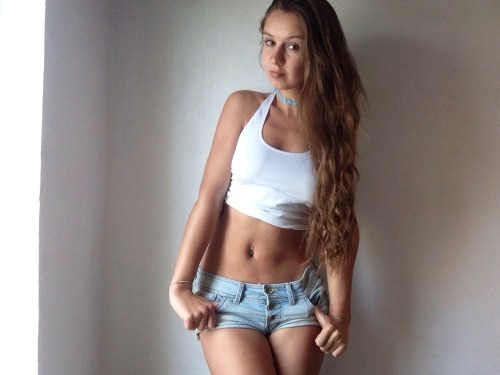 nadinridiculous:  me today. I look rather fresh after 4-hour sleep.