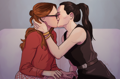 princessd95:Kara Danvers, you are my hero.