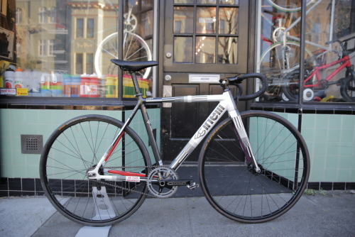 bikemad: hipstersled:  hipstersled.tumblr.com/  +1 for Parallax love