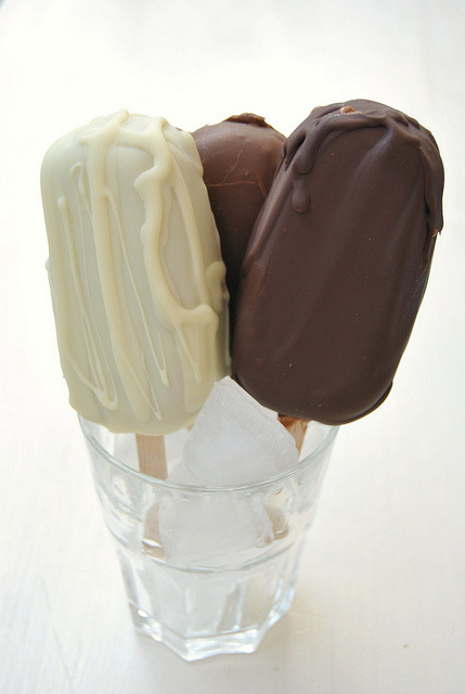 foodluxury:  Love Food? This blog is for you. 