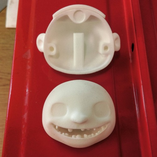 3D printed heads are go!! We got a test print delivered this week and it looks terrific! The teeth a