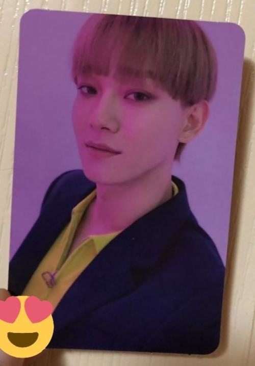 [Fotos] 181214 Chen - Photocards @ EXO ‘Love Shot’ 5to Álbum Repackage.Cr: 이름없어바보야Subido