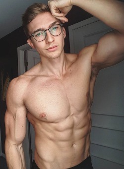 hunkswim:  Omg