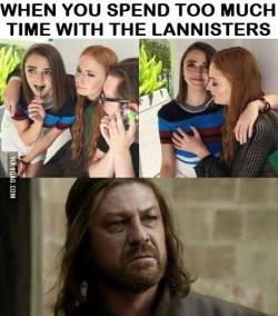 jaidefinichon:  escena de Sansa is coming