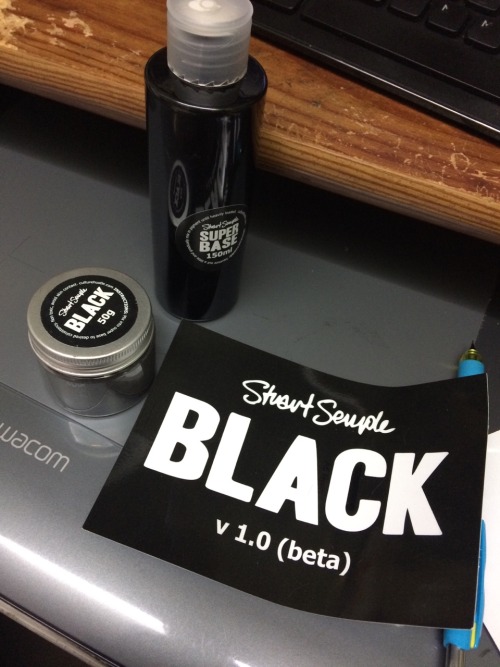 c2oh:  sushi got me black paint n it got all over the place.