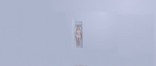 iwpar:  iamamiwhoami - Kill  porn pictures