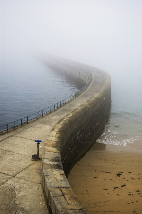 Saint-Malo, France (by saint-malo-rama)