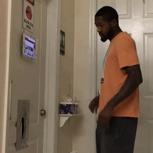 ulikemydick:  Gloryholes are the best!
