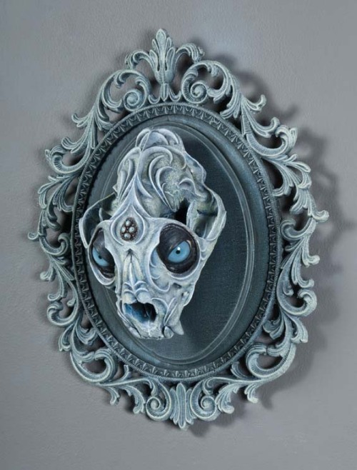 socialpsychopathblr:Chris Haas sculpts and embellishes animal skulls into mystical creatures.