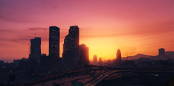 starclusterfuck:  Los Santos + SunsetI am still not over how gorgeous GTA V looks on PC, and I’m not even playing on the highest graphics settings.