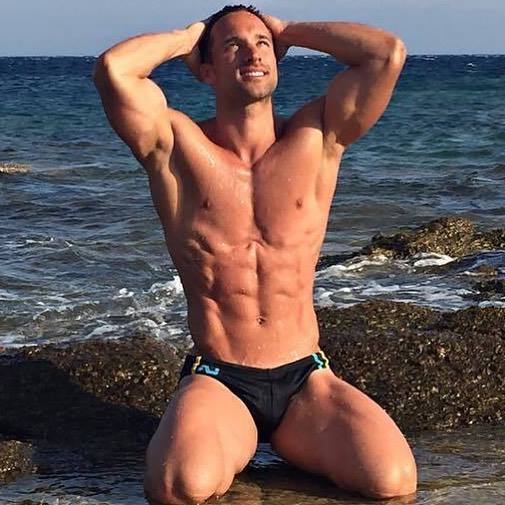billyraysorensen:  Summer and hot muscles …Christian Tanga