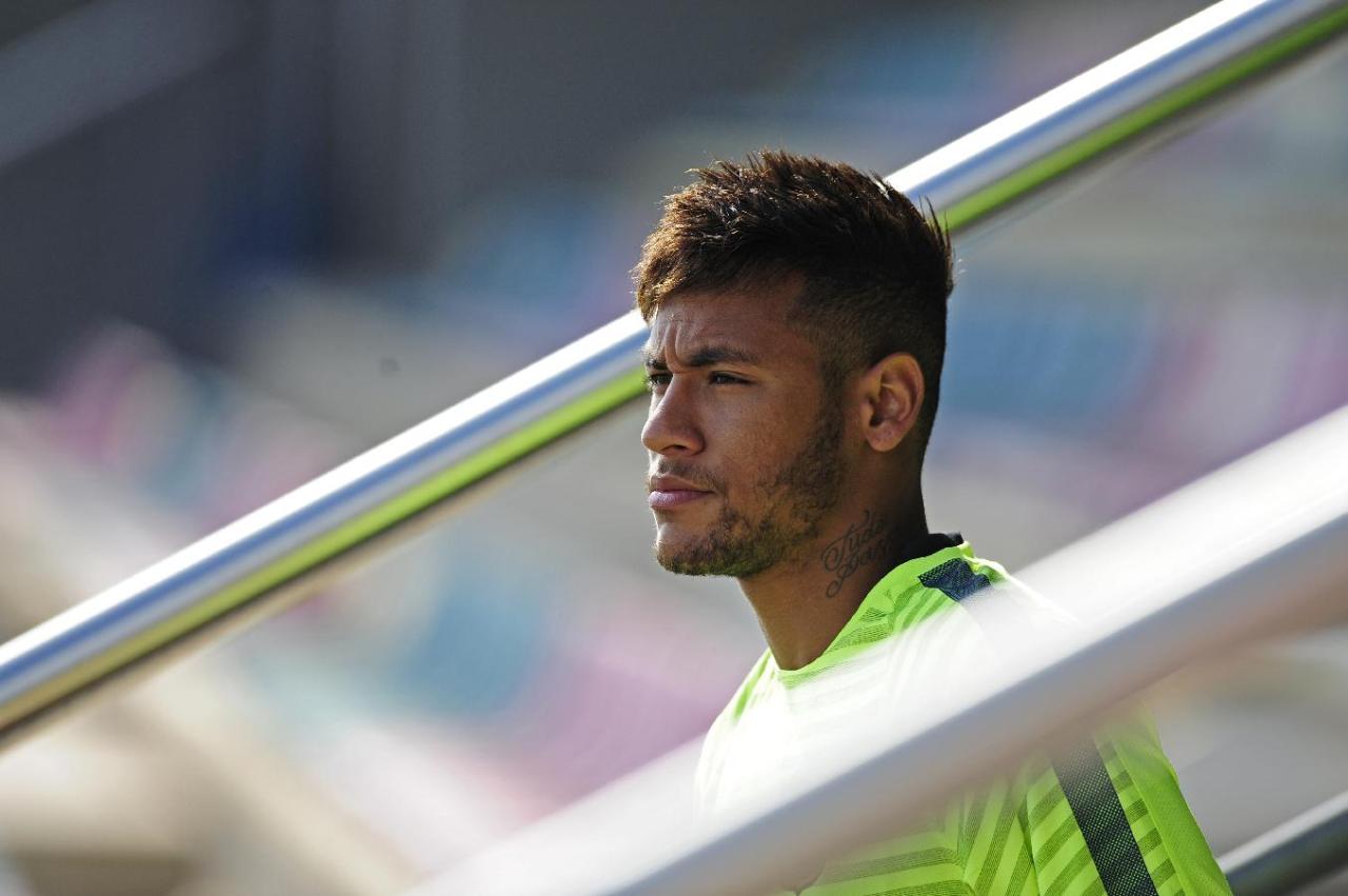 fzneymar:  16/09/2014 Training session  Photo by AP / Reuter / MIGUEL RUIZ (FCB)