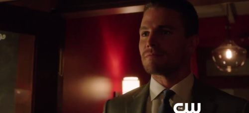 galaxysdefender:I think that’s the restaurant, and Oliver is late as always. AND FELICITY IS W