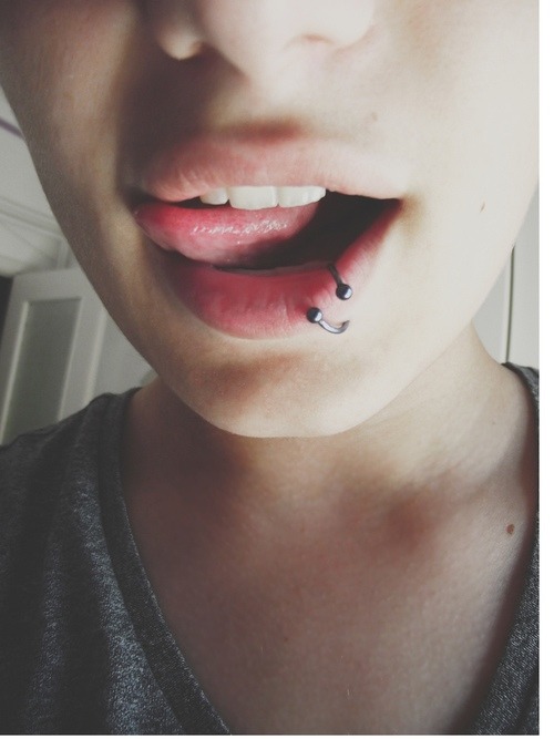 http://black-rainbowxx.tumblr.com/post/99981343073