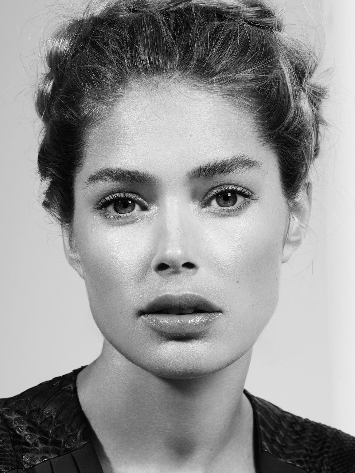 DOUTZEN KROES PHOTOGRAPHY BY CUNEYT AKEROGLU PUBLISHED IN VOGUE TURKEY MARCH 2014