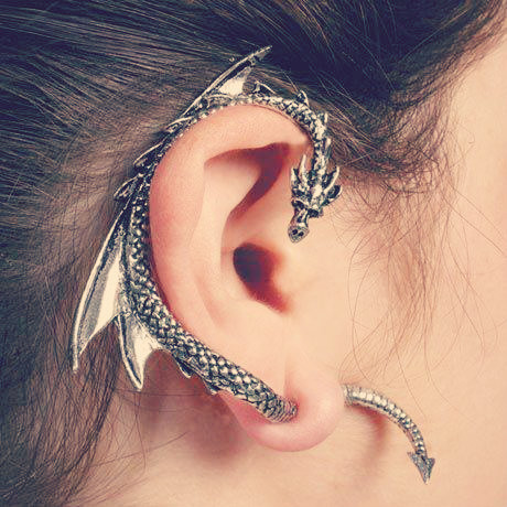 monochronyx:  themuseincarnate:  cloudshroom:  I would pierce my ears just to wear these.  I want these all right now!!!  WANTS 