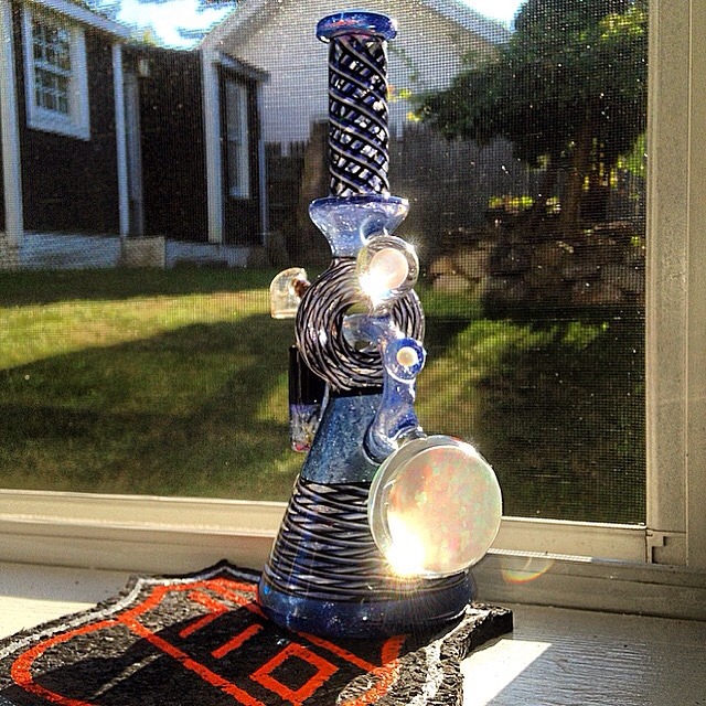 getheaddy:  rice4257:  ☀️💙💎💈🌈  That Opal coin 👀 