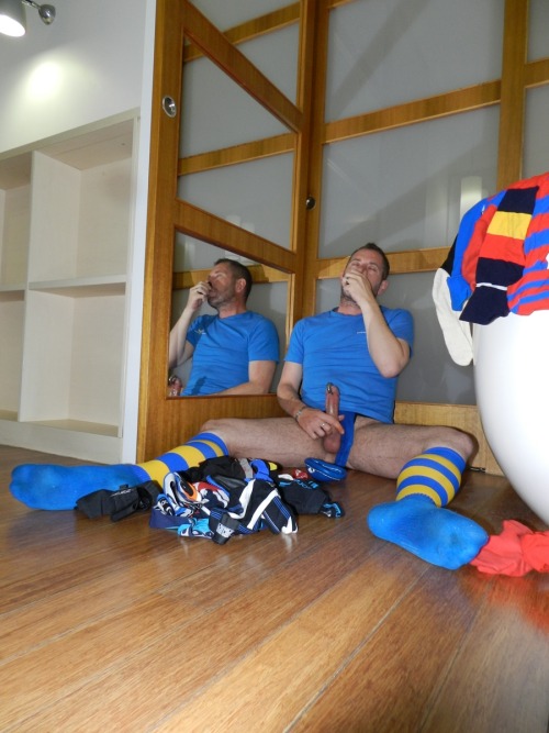 rugbyjockstrap:  sexy fucker