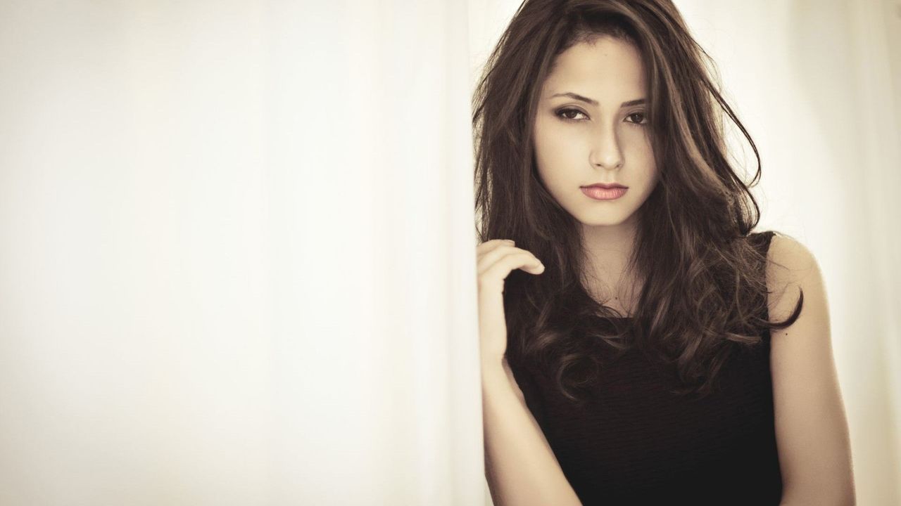 Victoria (18 Photo)