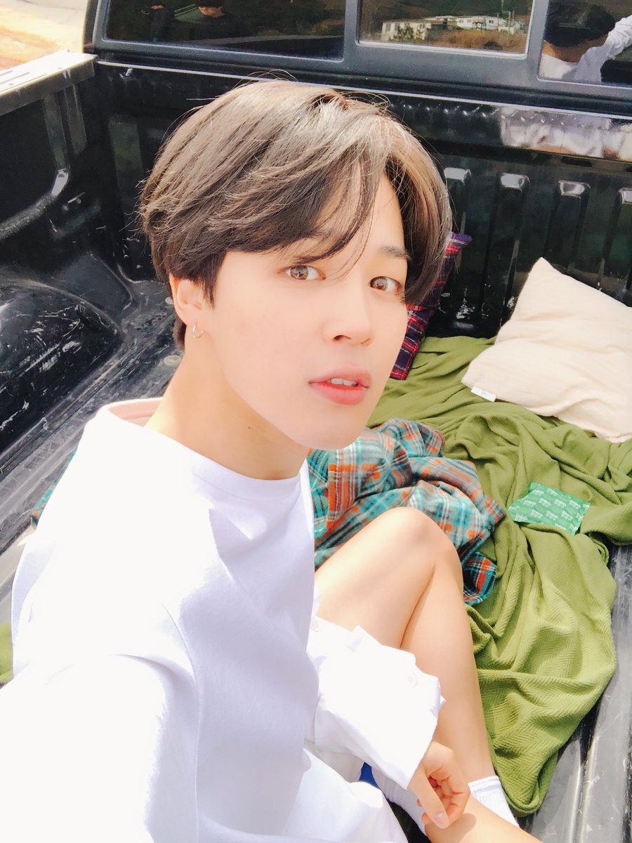 180407 Jimin’s Tweet起 촬영 에피소드 사진지금부터 공개합니다☺️#JIMIN#LOVE_YOURSELF起 ...