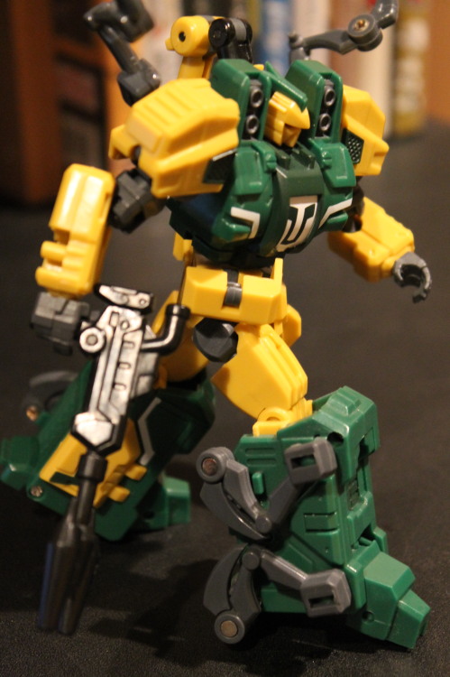 Fansproject DX Armored Battalion CA-07 Teardown (Transformers Barrage)