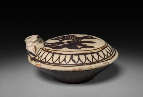 Water Dropper: Cizhou Ware, Yuan dynasty (1271-1368), Cleveland Museum of Art: Chinese ArtSize: Diam