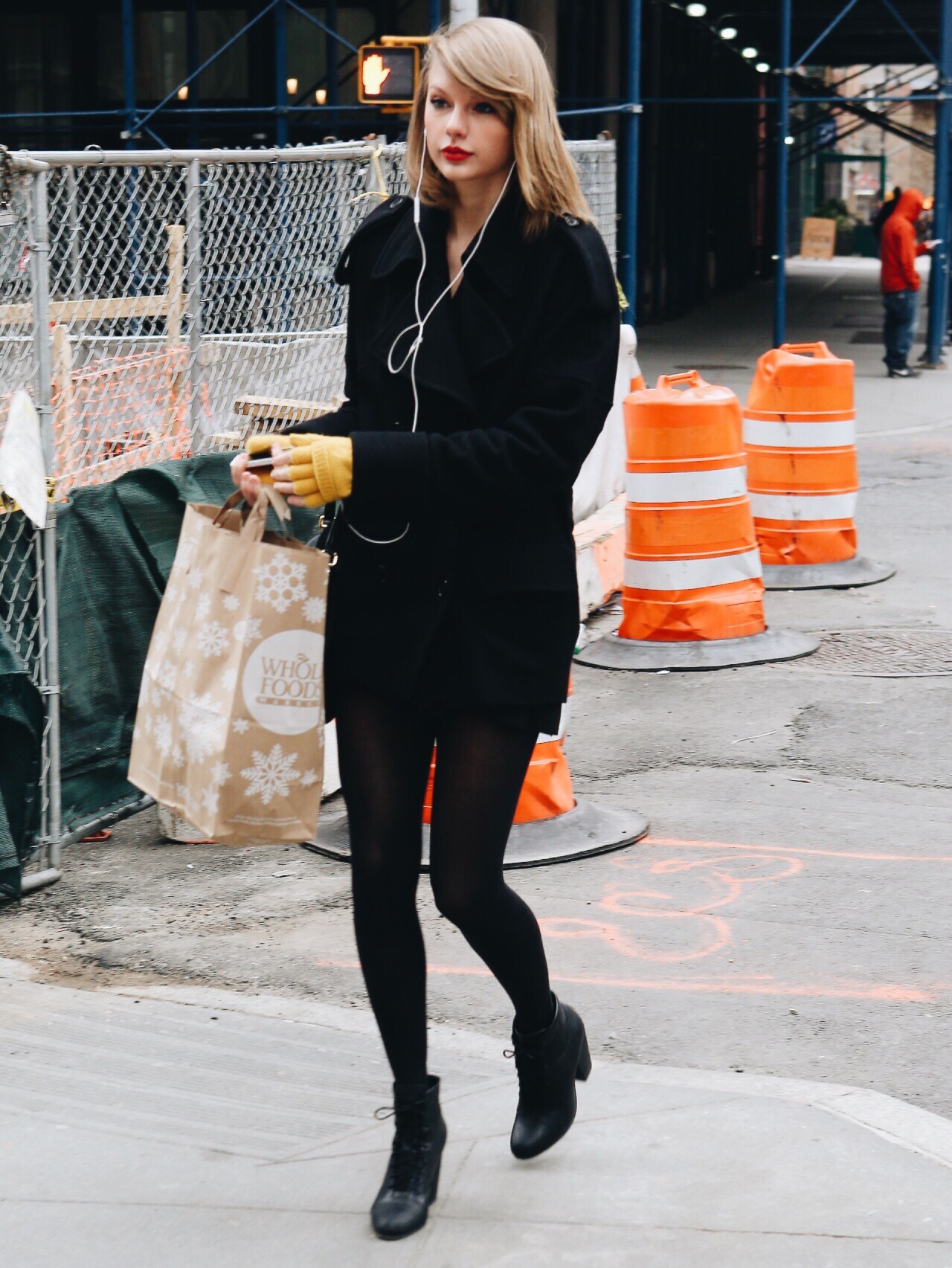 ericajkatie:  Taylor Swift + my favorites winter outfits 