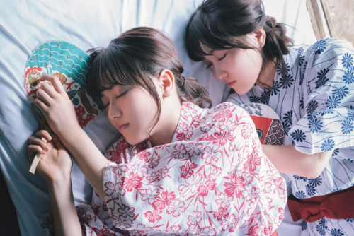sakamichi-steps:菅井友香 + 守屋茜 × 浴衣 Issue：2018/7/14(+トリミングなど)