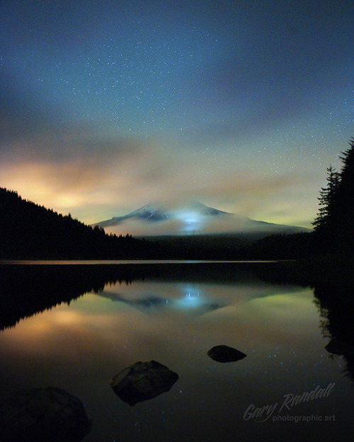 The Dominance of Light over Dark by Gary Randall on Flickr.