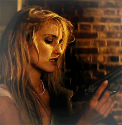 quinnfabrays:   The mobgirl next door. 