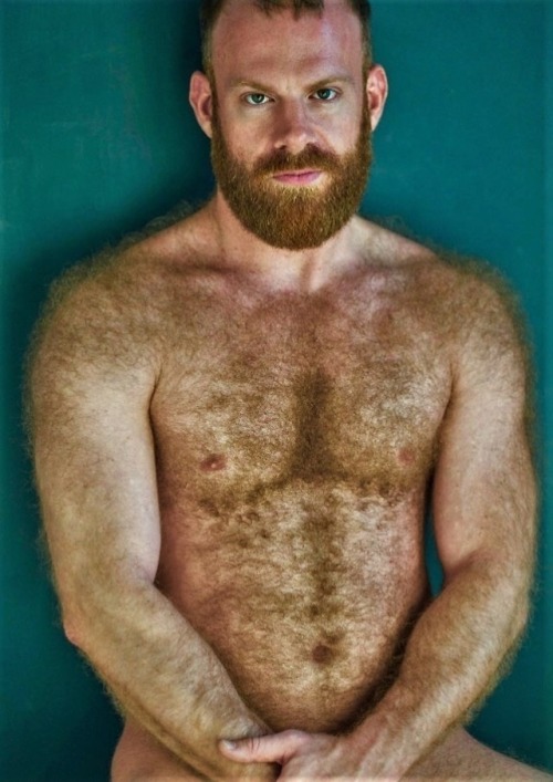 guysguystuds:  cabin12silverbear:unicornitodorado:  Russell Tyler   Oh yes, please!!   Sign me up, twice!    MIAM MIAM !